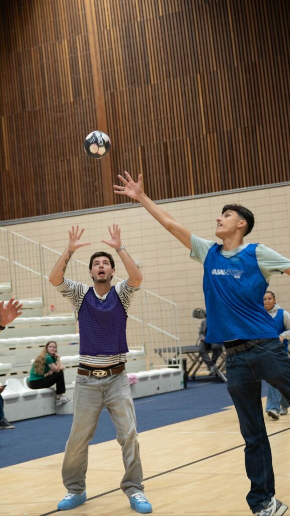 étudiant ISG rentrée initiation handball
